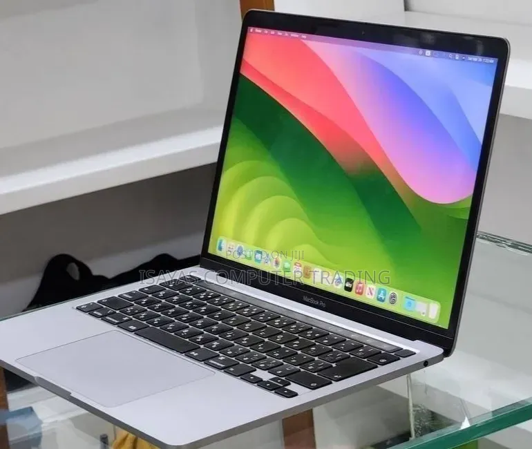 New Laptop Apple MacBook Pro M1 8GB Intel Core i5 SSD 512GB
