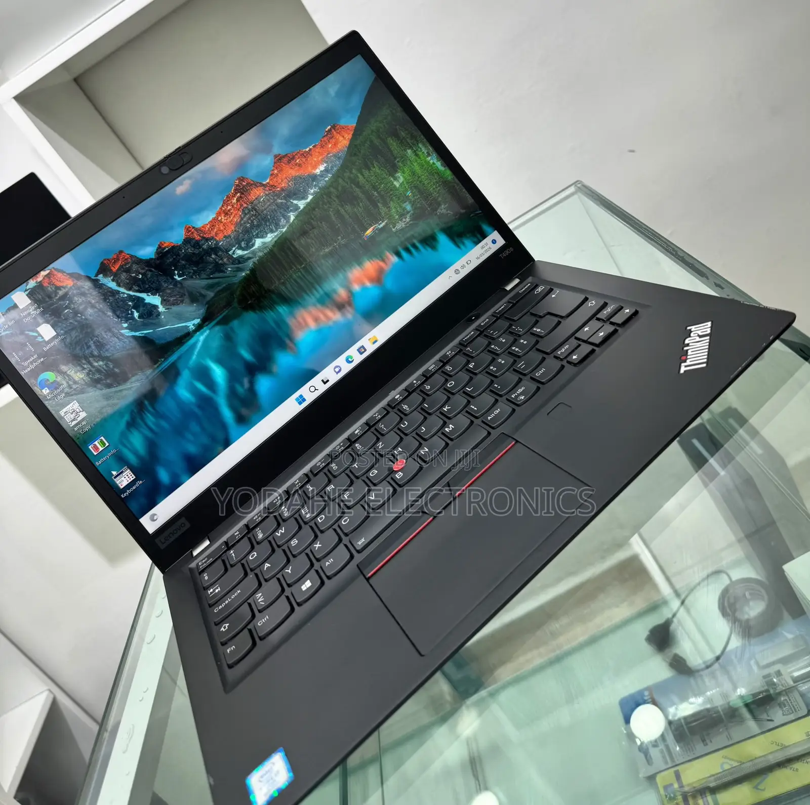 New Laptop Lenovo ThinkPad T490s 16GB Intel Core i7 SSD 512GB