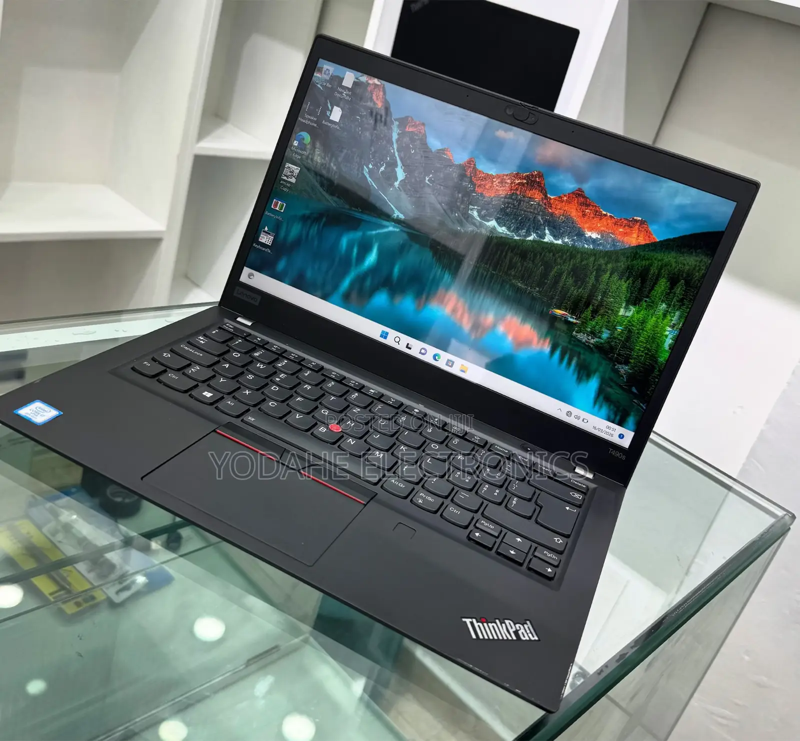 New Laptop Lenovo ThinkPad T490s 16GB Intel Core i7 SSD 512GB
