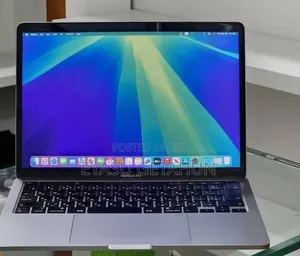 New Laptop Apple MacBook Pro 2020 8GB Intel Core i5 SSD 512GB