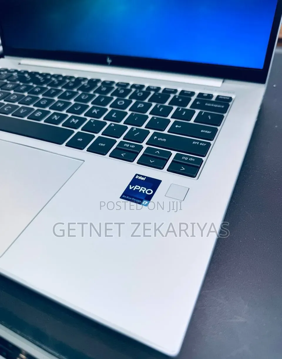 New Laptop HP EliteBook 840 G10 16GB Intel Core i7 SSD 512GB