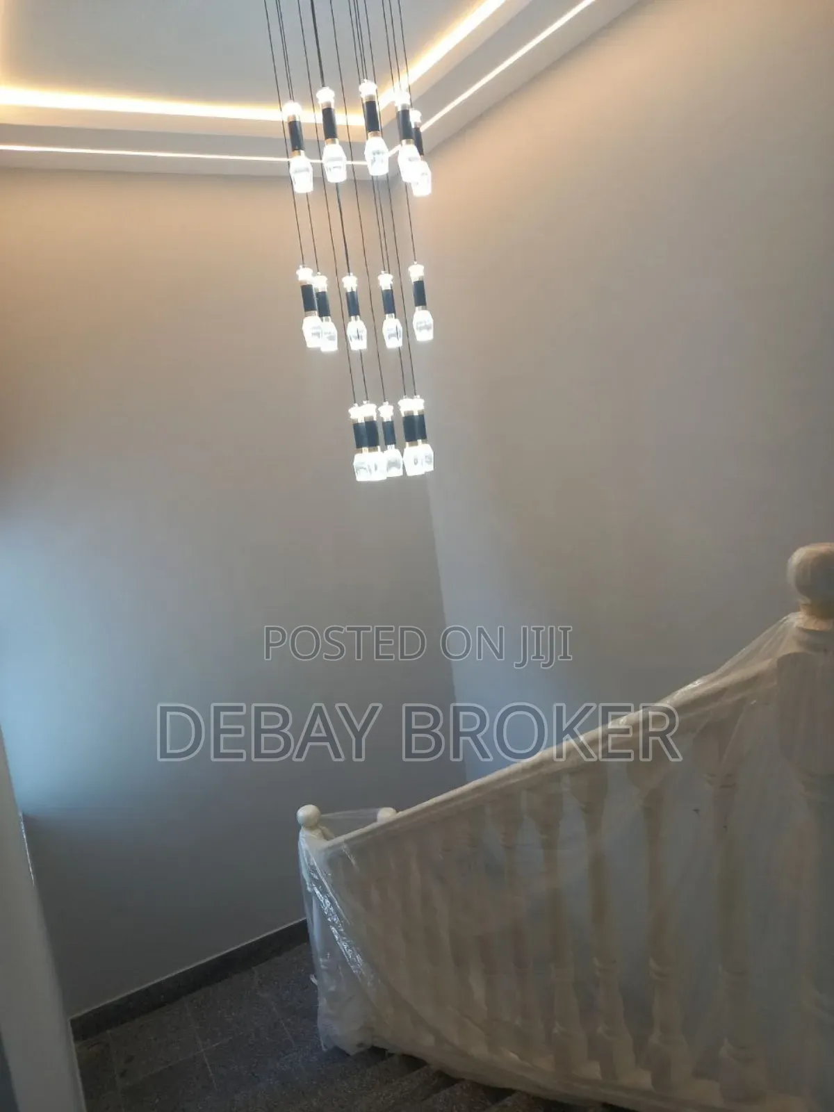 Furnished 8bdrm Mansion in Ayat, Yeka for sale