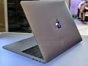 New Laptop Apple MacBook Pro 16GB Intel Core i5 SSD 256GB