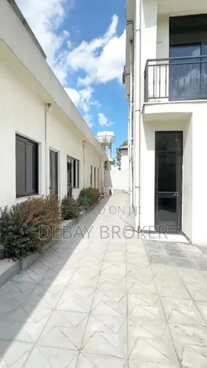 Furnished 6bdrm Townhouse/Terrace in Ayat, Yeka for sale