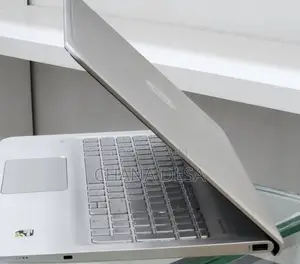 New Laptop HP Envy 15 12GB Intel Core i5 SSD 128GB