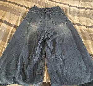Short Jeans
