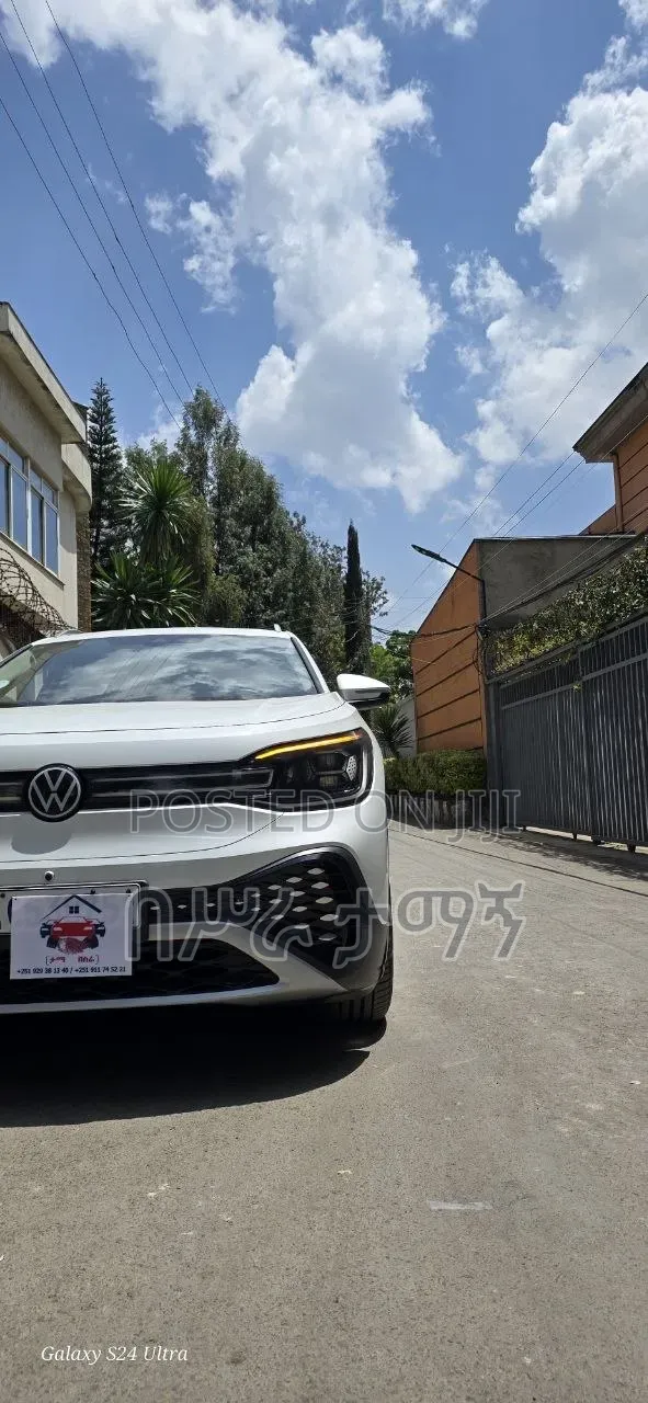 Volkswagen ID.6 2023 White