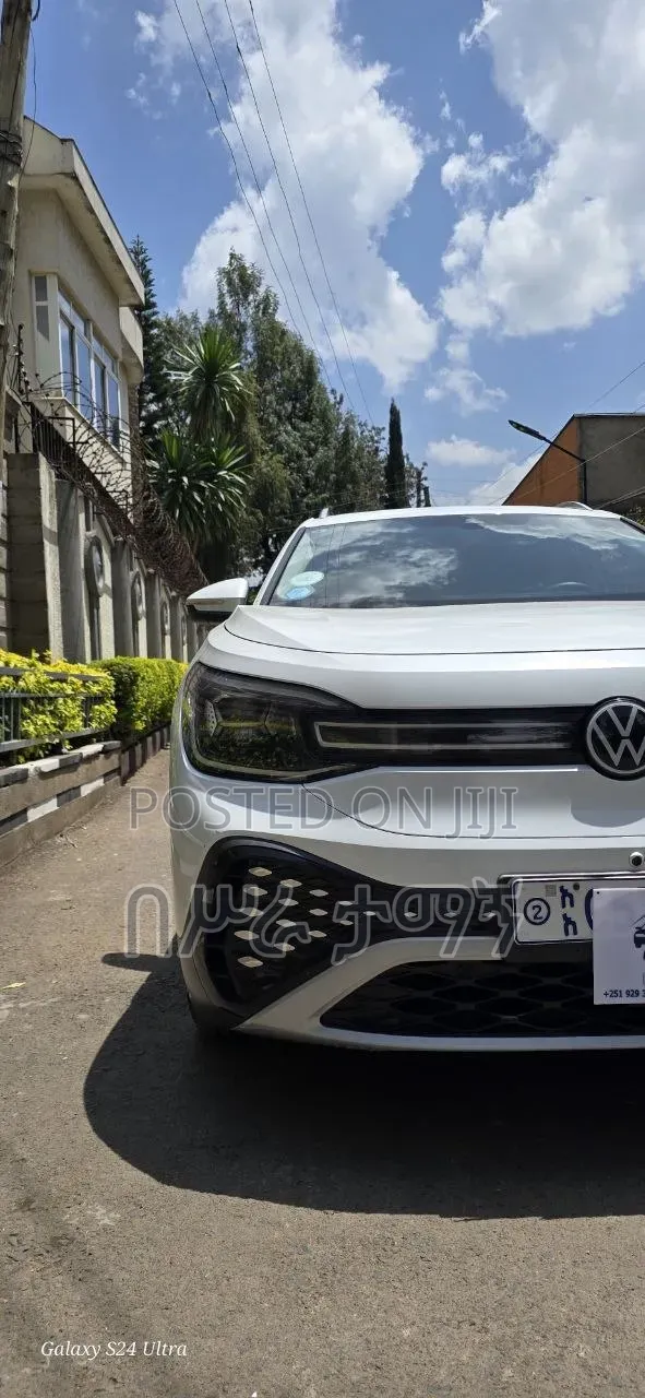 Volkswagen ID.6 2023 White