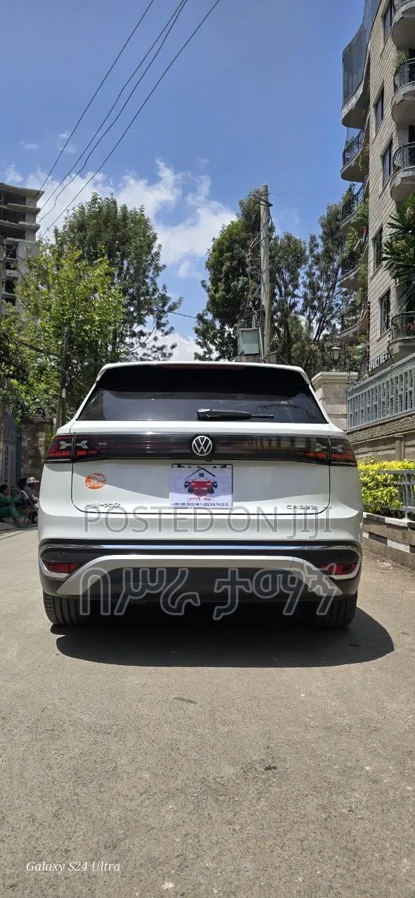Volkswagen ID.6 2023 White