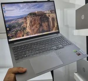 New Laptop Lenovo 32GB AMD Ryzen 7 SSD 1T