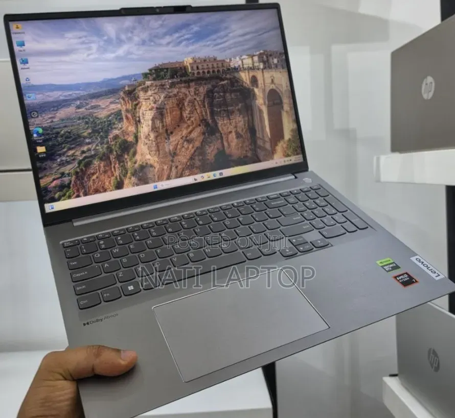 New Laptop Lenovo 32GB AMD Ryzen 7 SSD 1T