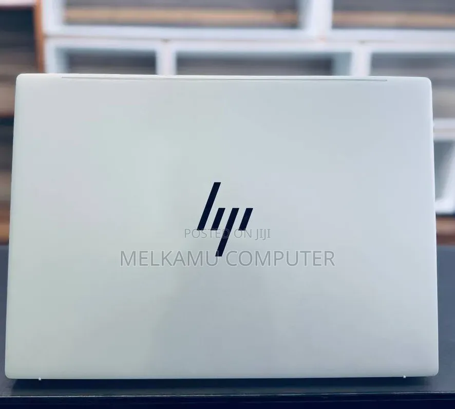 New Laptop HP Pavilion 10 16GB Intel Core i7 SSD 1T