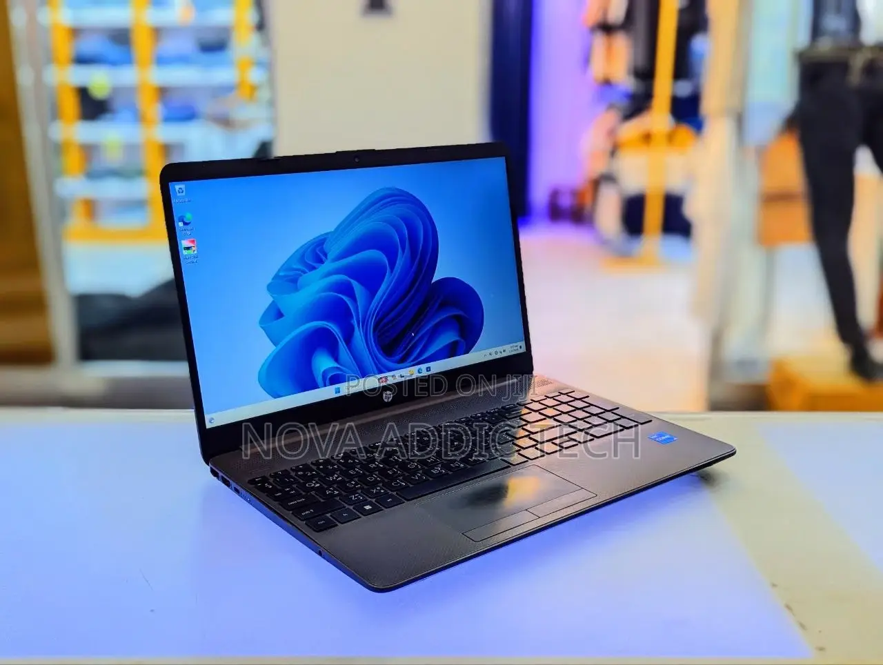 New Laptop HP Stream Notebook 8GB Intel Core i5 SSD 256GB