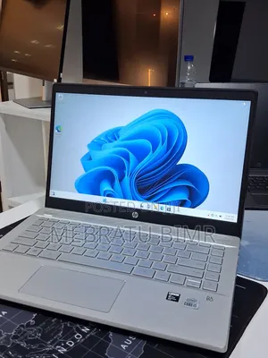 New Laptop HP Pavilion 14 8GB Intel Core i5 SSD 512GB