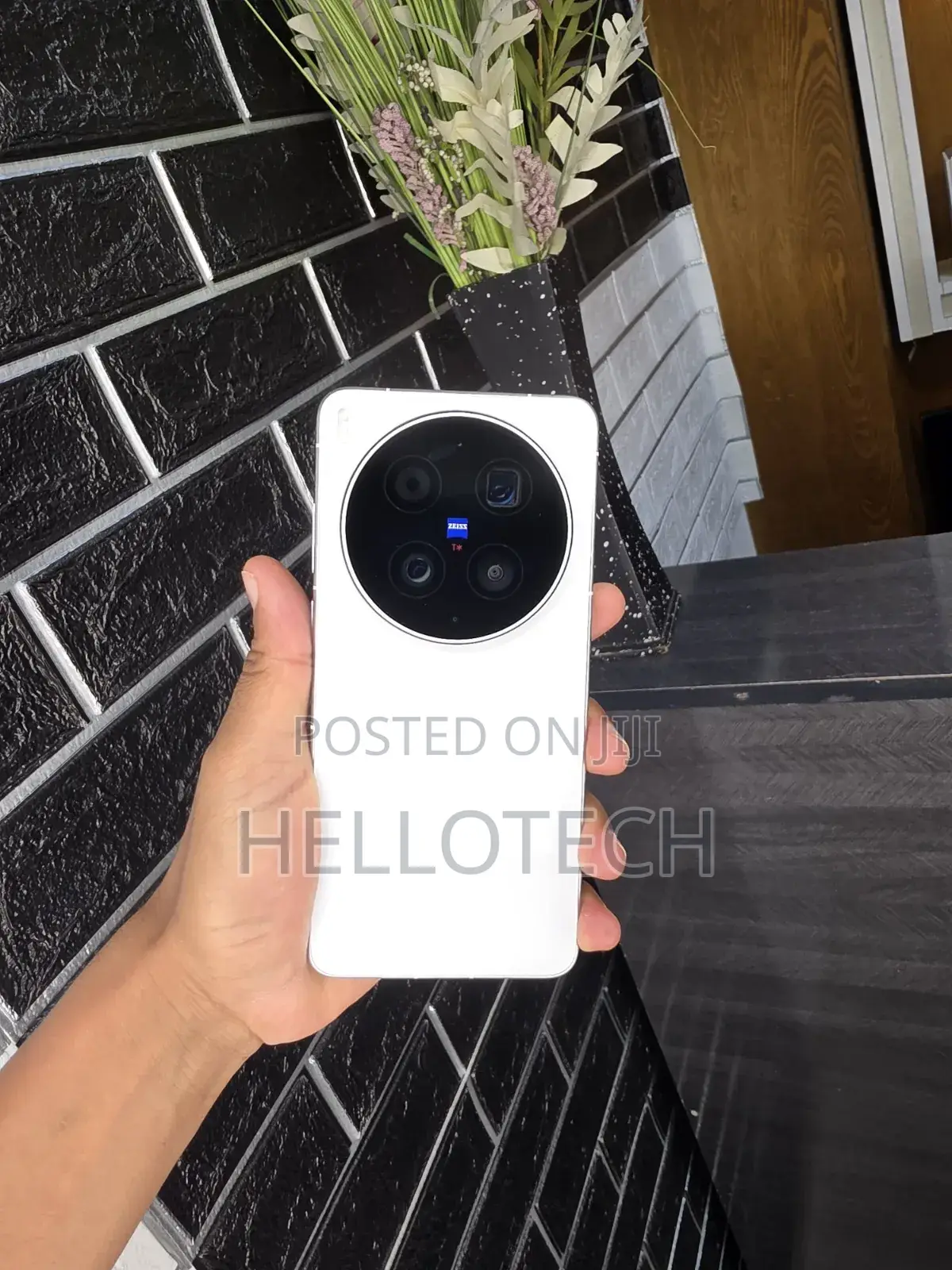 New Vivo X300 Ultra 512 GB White