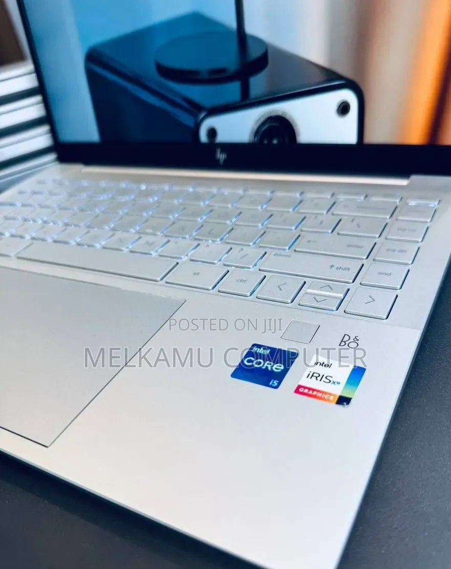 New Laptop HP Pavilion 11 16GB Intel Core i5 SSD 1T