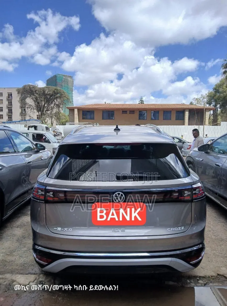 Volkswagen ID.6 2024 Gray