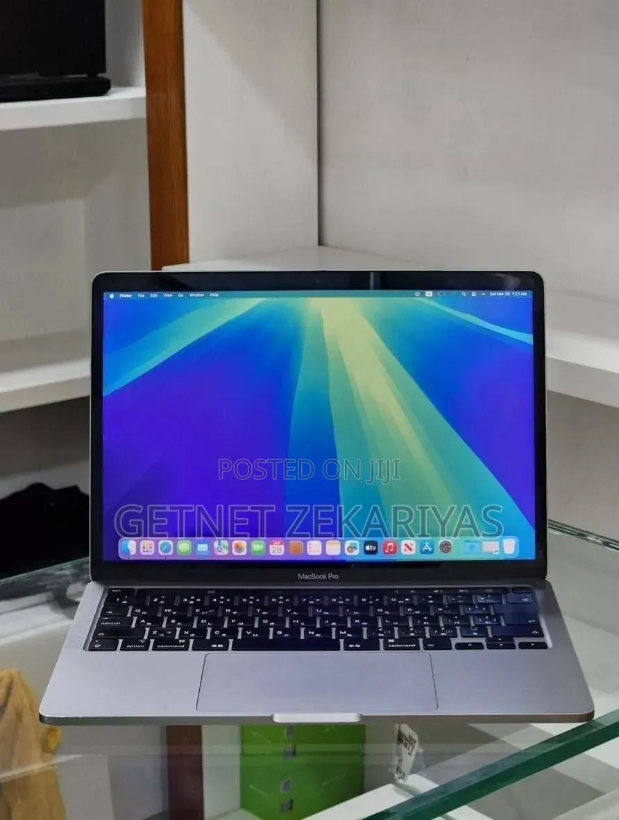 New Laptop Apple MacBook Pro 2020 8GB Intel Core i5 SSD 512GB