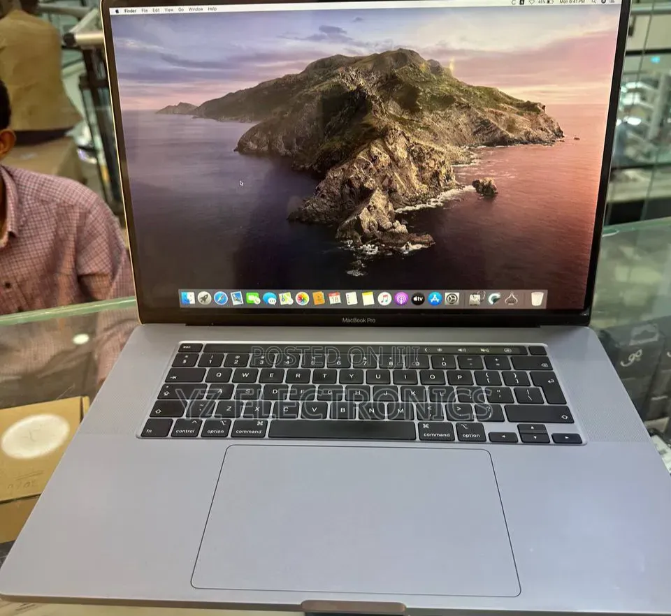 New Laptop Apple MacBook Pro 2019 32GB Intel Core i9 SSD 2T