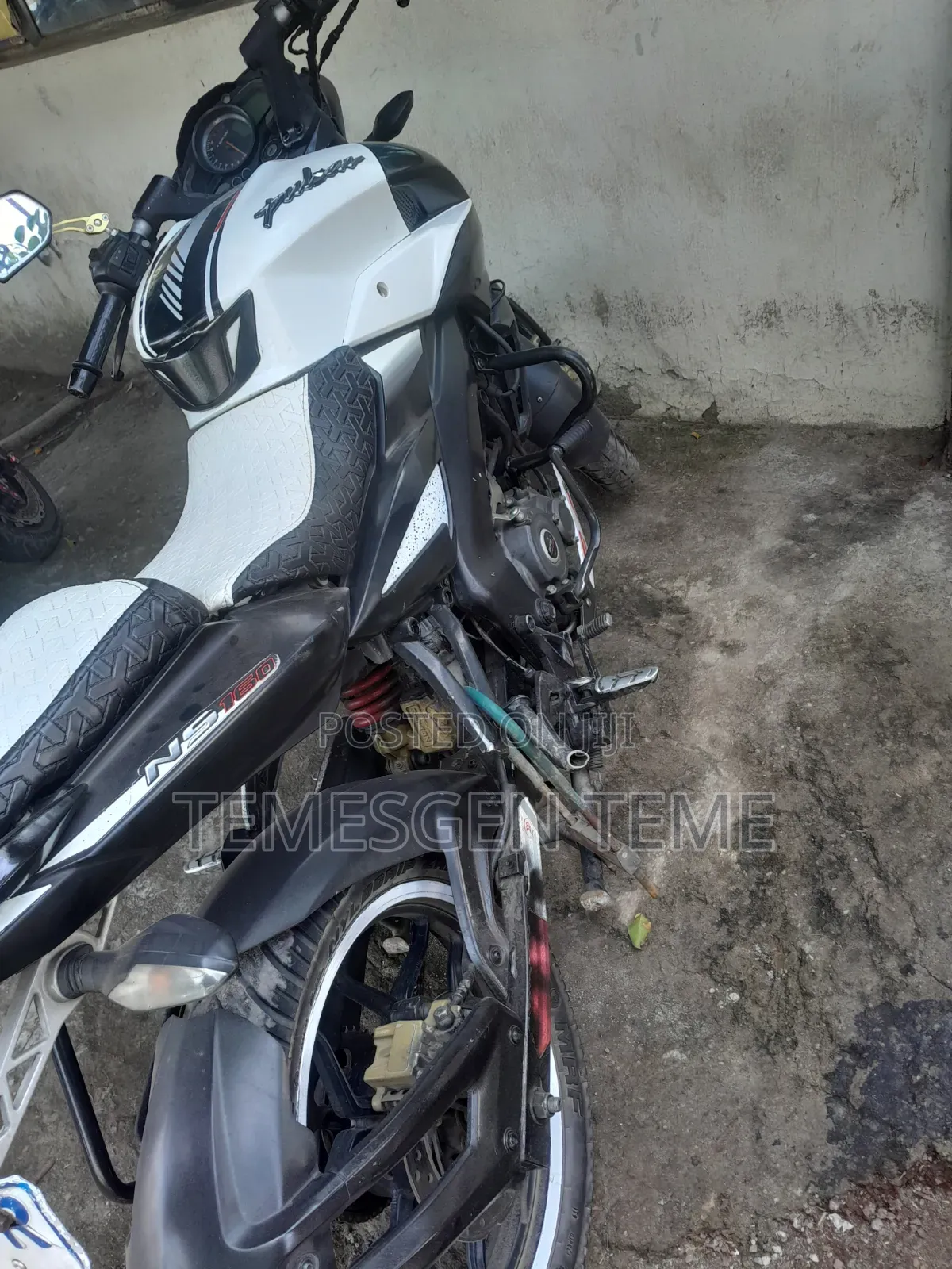New Bajaj Pulsar N160 2017 White