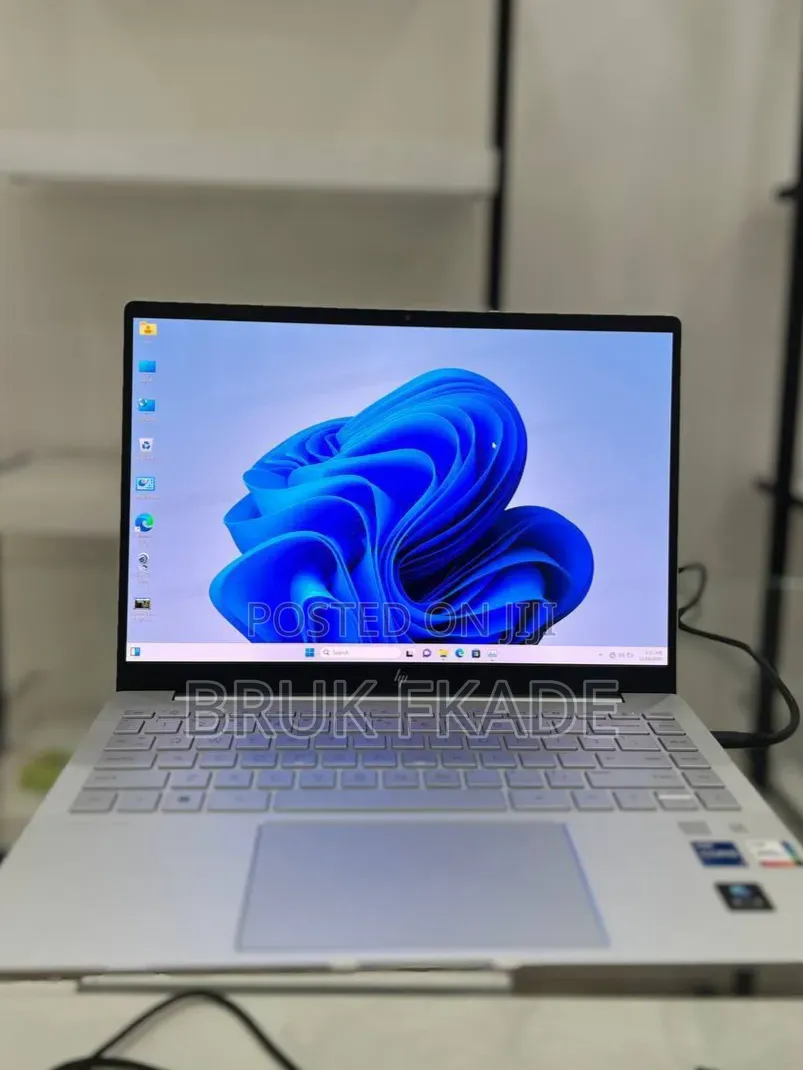 New Laptop HP Pavilion 14 16GB Intel Core i7 SSD 1T