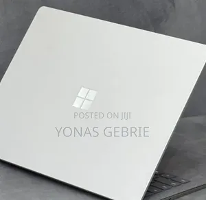 New Laptop Microsoft Surface 16GB Intel Core i7 SSD 512GB