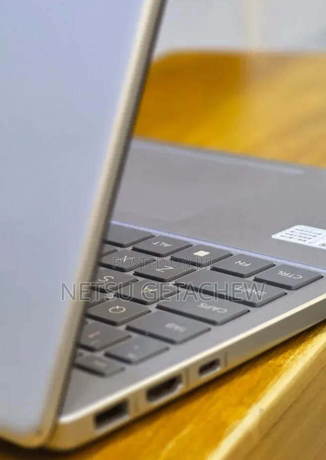 New Laptop HP Stream Notebook 16GB Intel Core i7 SSD 1T