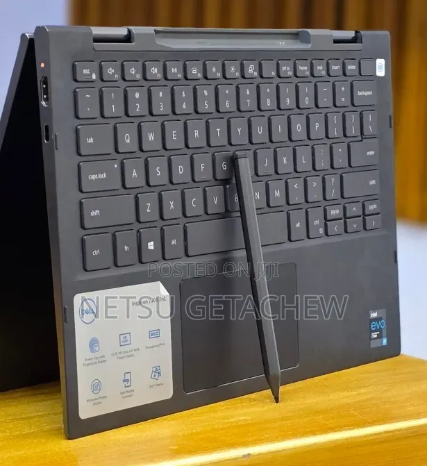 New Laptop Dell Inspiron 7306 16GB Intel Core i7 SSD 512GB