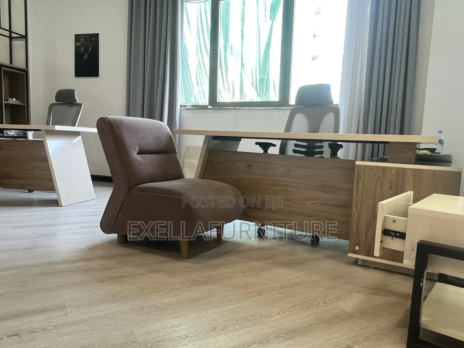 Guest Chair | ገስት ቼር |