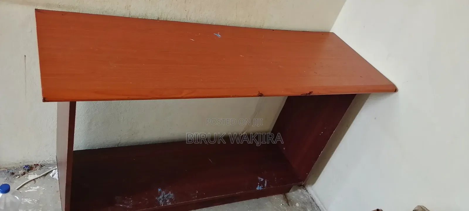 Office Chair and Table Table Size 1.60