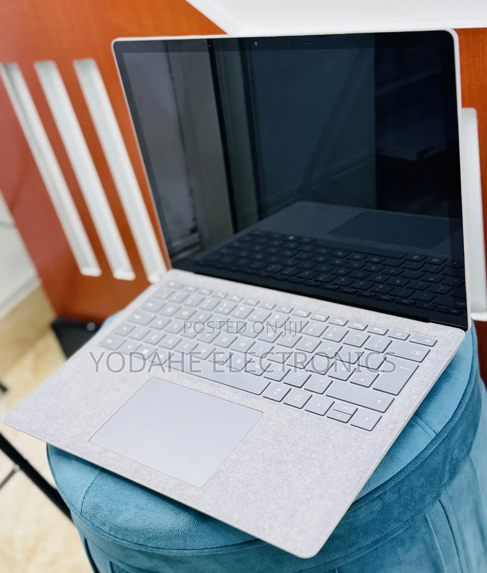 New Laptop Microsoft Surface Laptop 3 8GB Intel Core i5 SSD 512GB