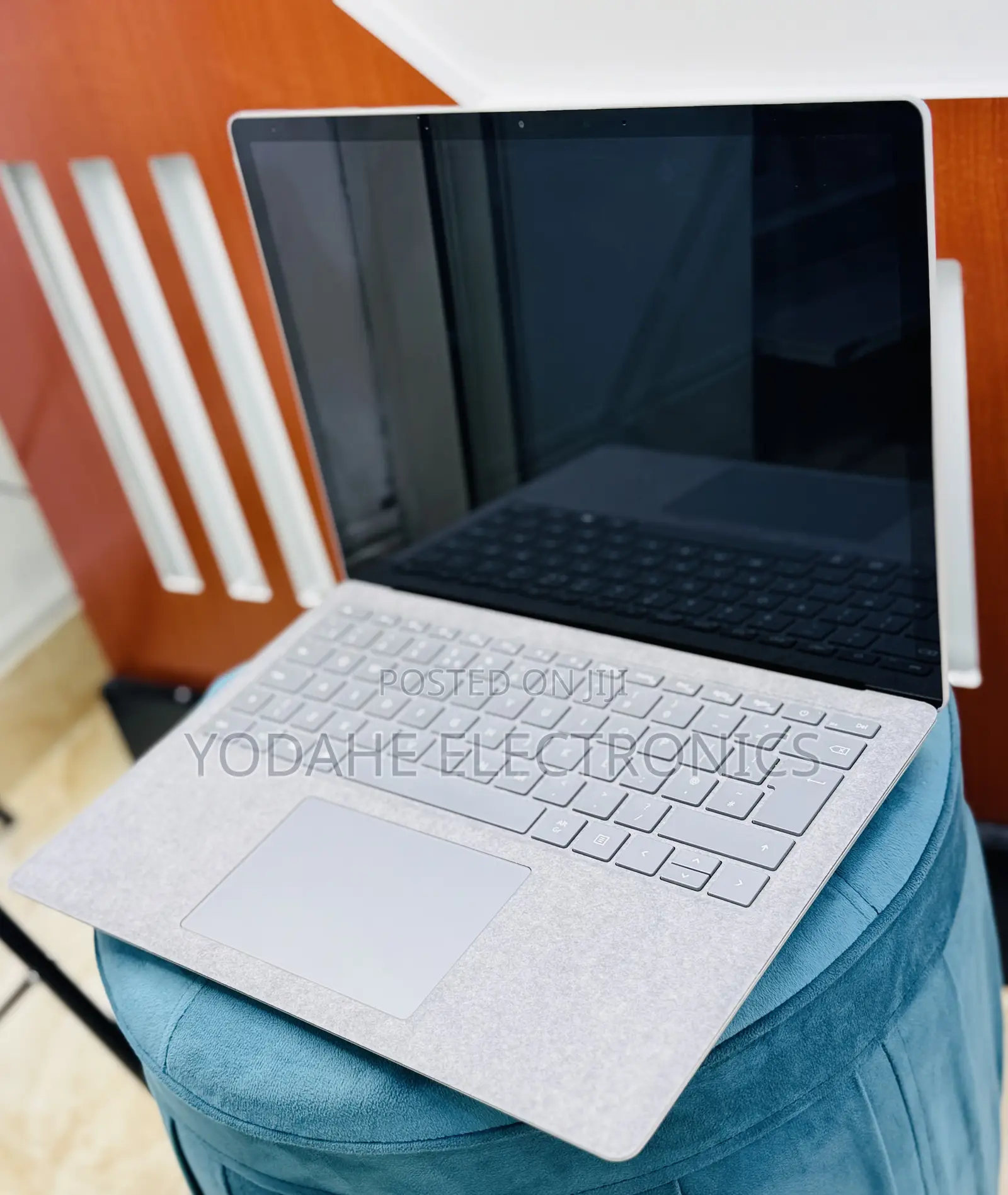 New Laptop Microsoft Surface Laptop 3 8GB Intel Core i5 SSD 512GB