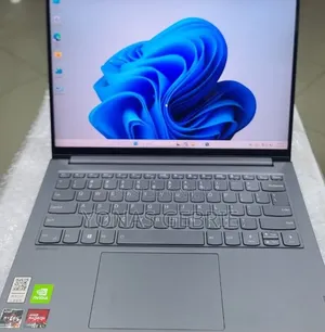 New Laptop Lenovo 16GB AMD Ryzen 5 SSD 512GB
