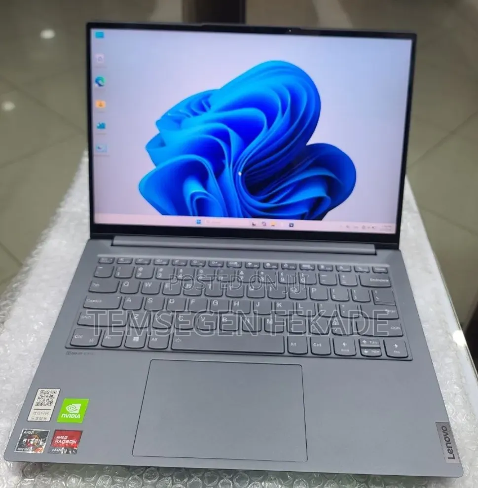 New Laptop Lenovo Yoga 7 15ITL5 16GB AMD Ryzen 7 SSD 512GB