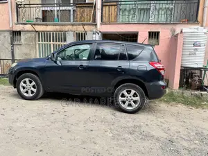 Toyota RAV4 2011 Black