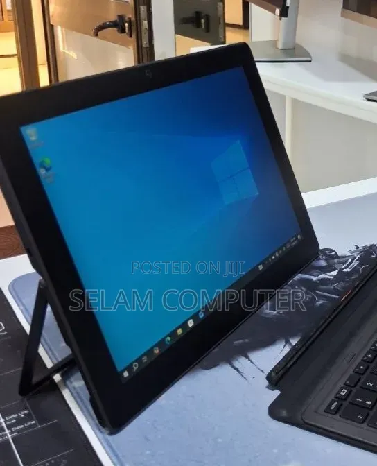 New Laptop HP Elite X2 1012 8GB Intel Core i5 SSD 256GB