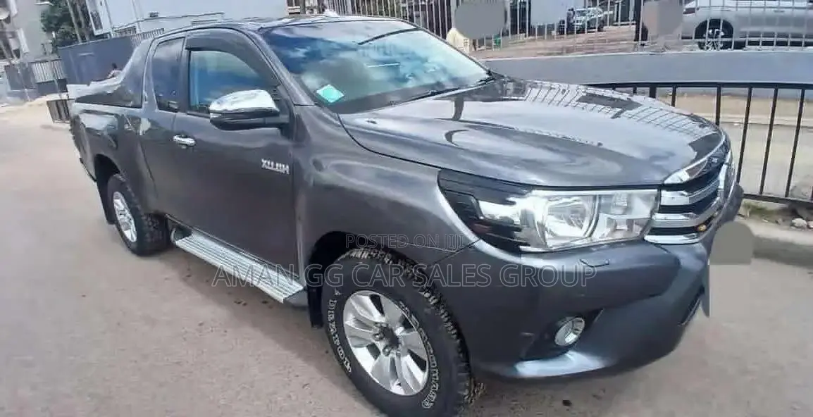 Toyota Hilux 2017 Black
