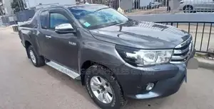 Toyota Hilux 2017 Black