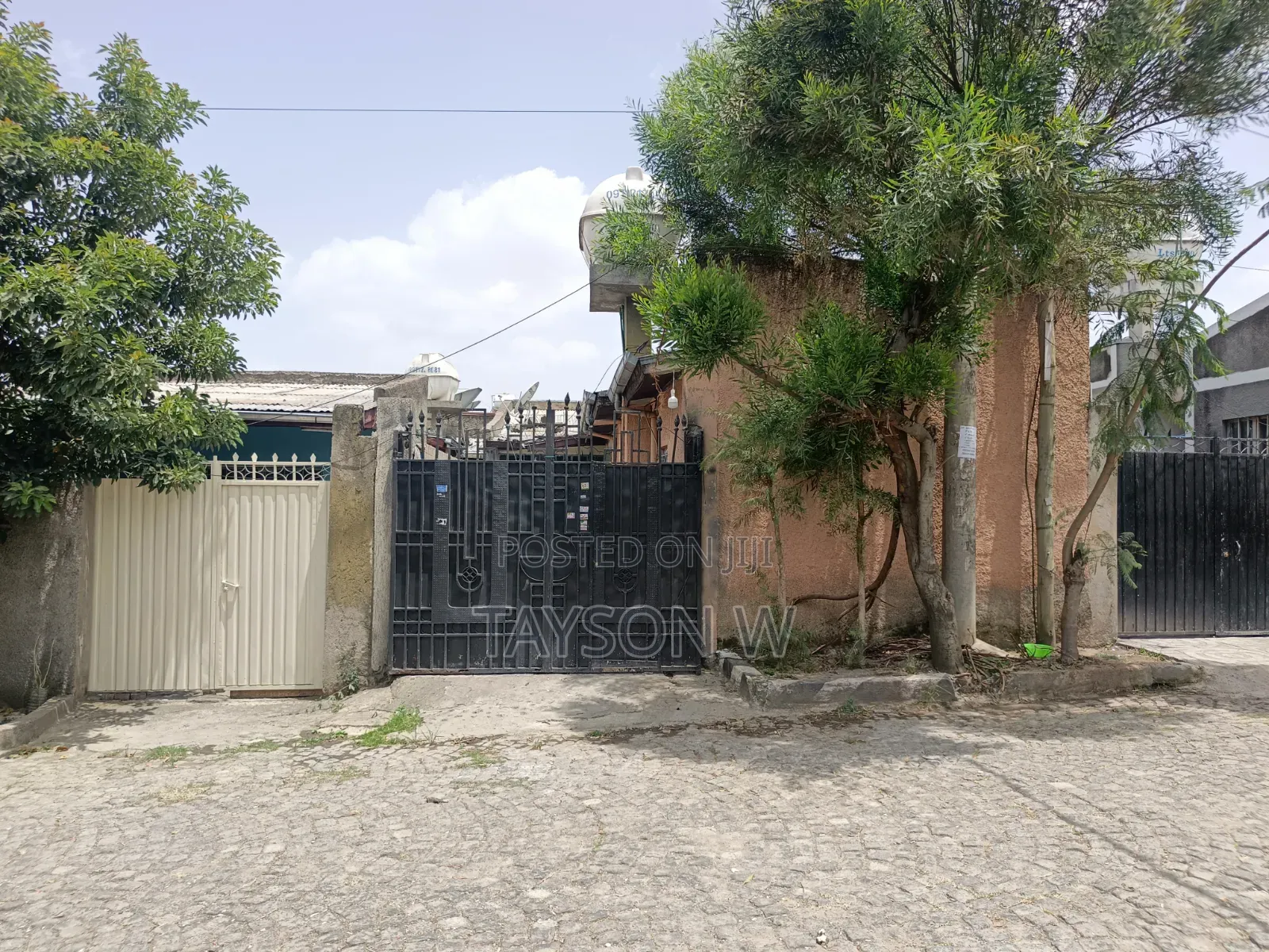 2bdrm Villa in Bole for sale