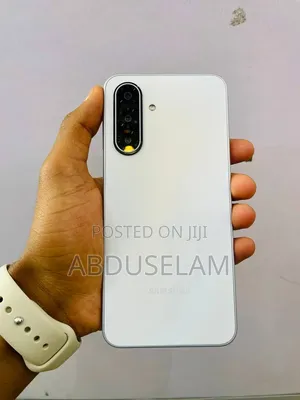 New Samsung Galaxy M17 5G 128 GB White