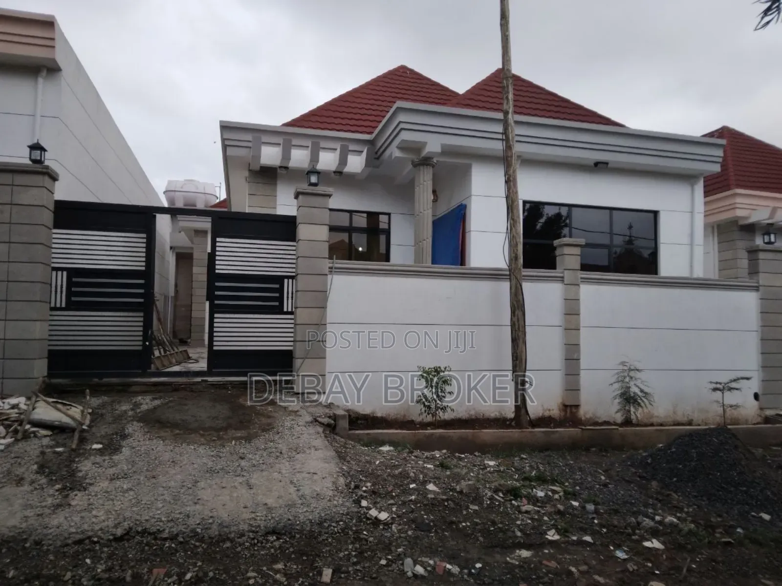 Furnished 5bdrm House in Ayat, Yeka for sale