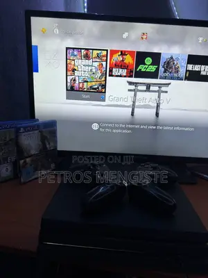 Playstation 4 Pro With 2 Orginal Controller