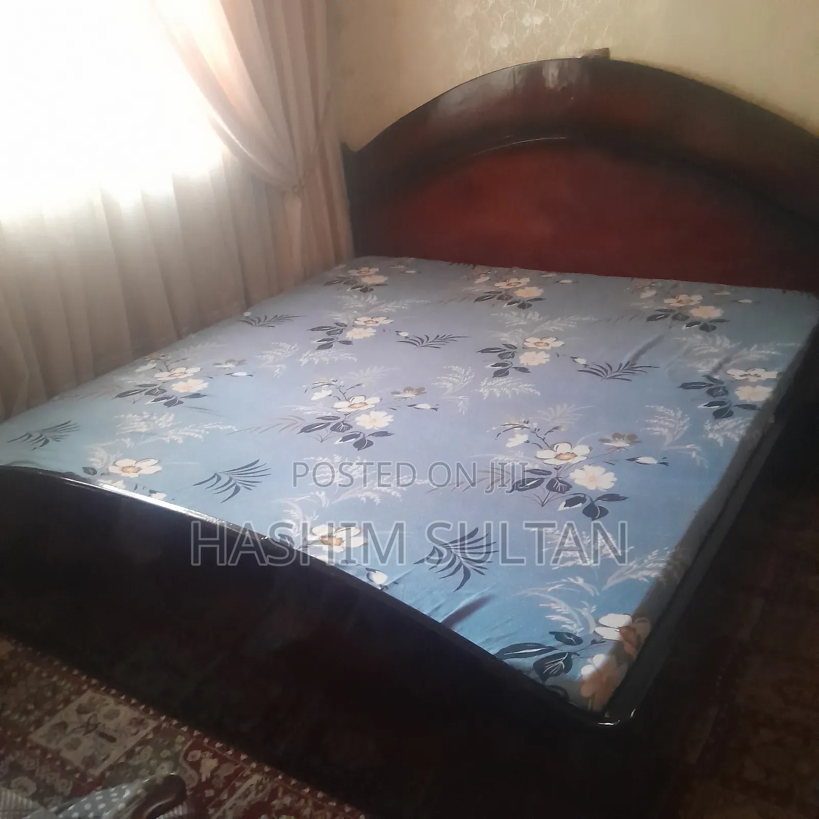 Bed With Dressing Table