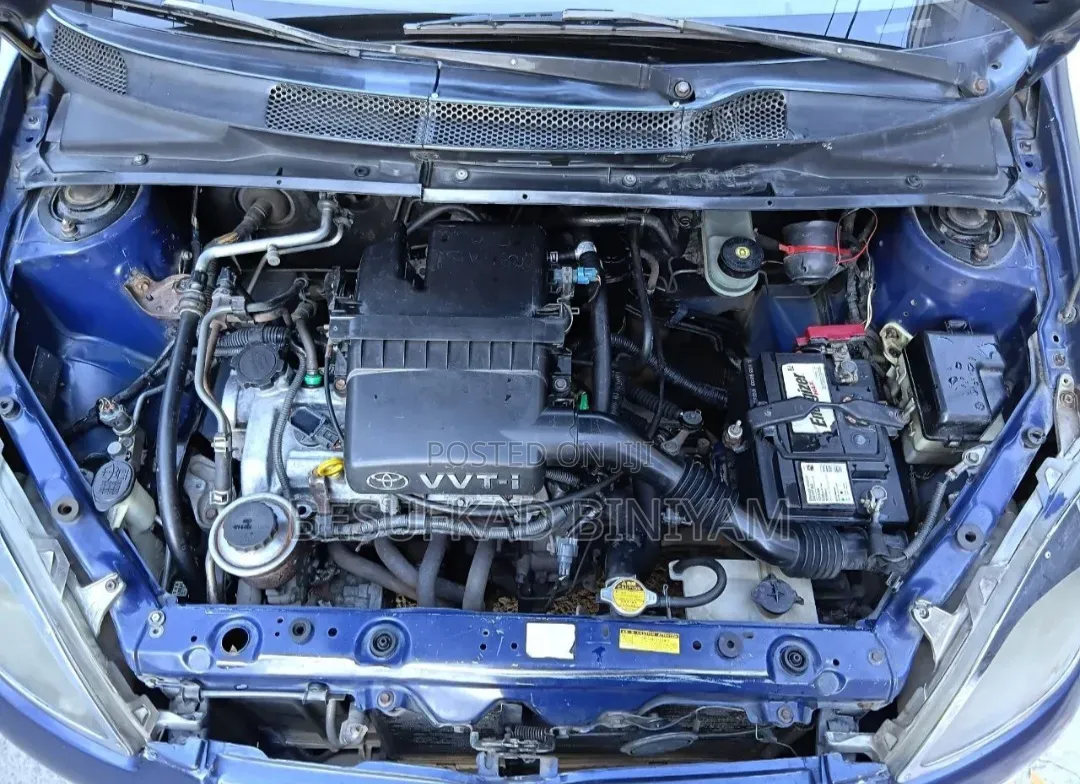 Toyota Vitz 1.0 FWD 3dr 2000 Blue