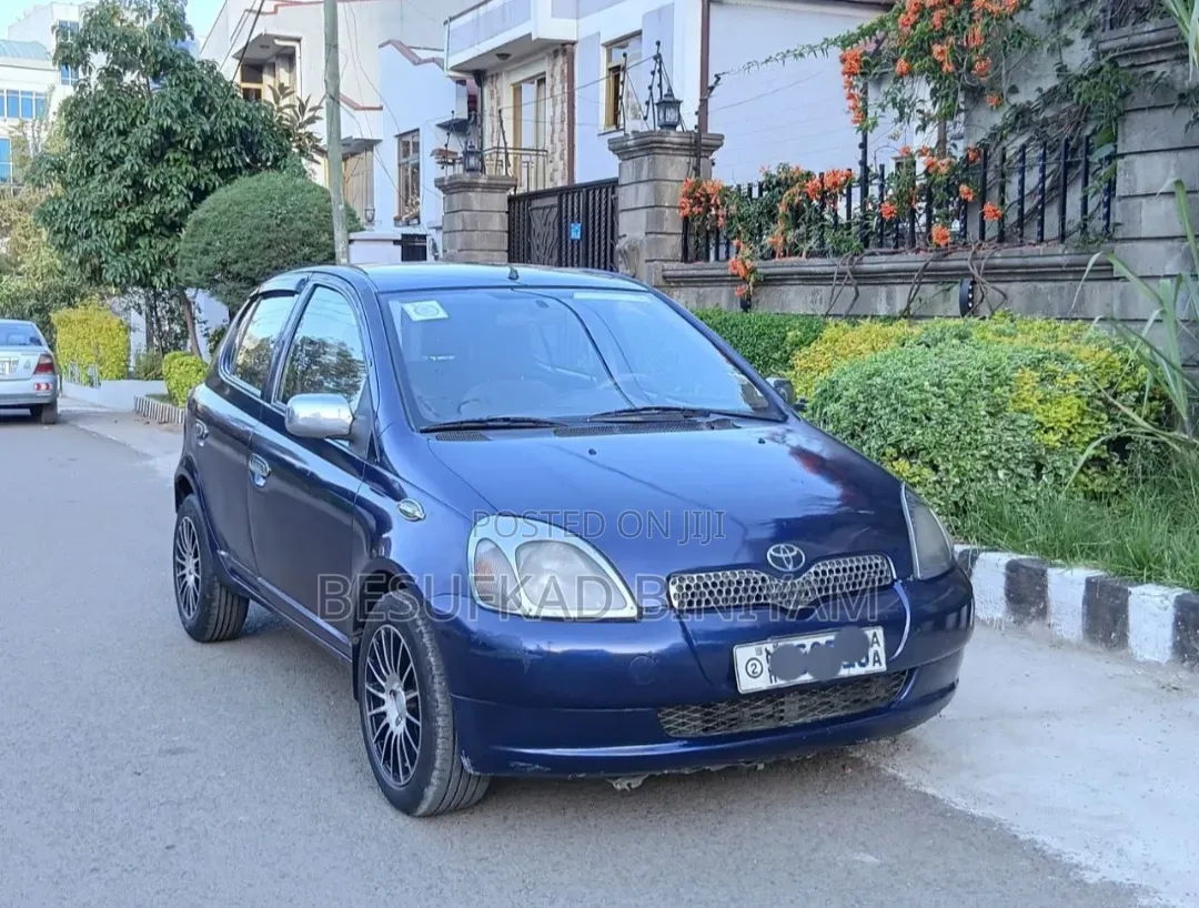 Toyota Vitz 1.0 FWD 3dr 2000 Blue