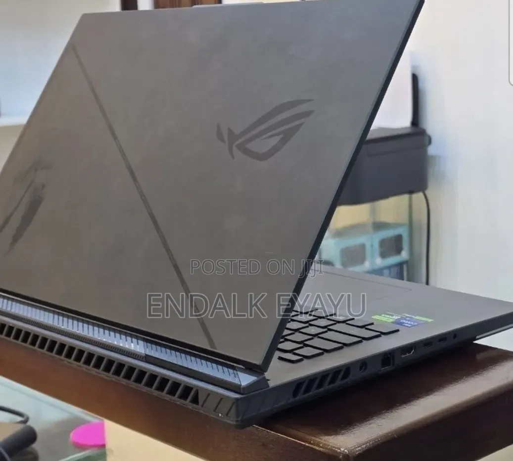 New Laptop Asus 32GB Intel Core i9 SSD 2T