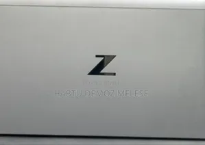 New Laptop HP ZBook Firefly G8 16GB Intel Core i7 SSD 512GB