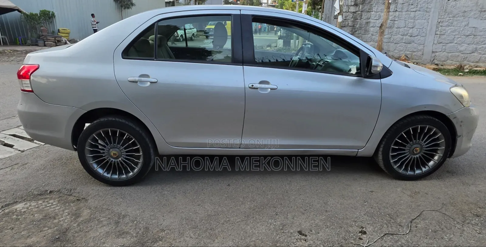 Toyota Belta 2010 Silver