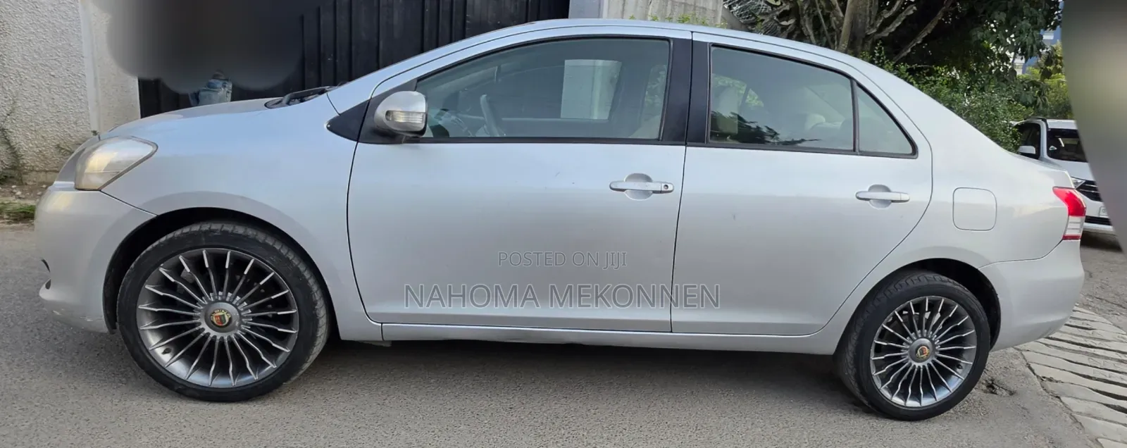 Toyota Belta 2010 Silver