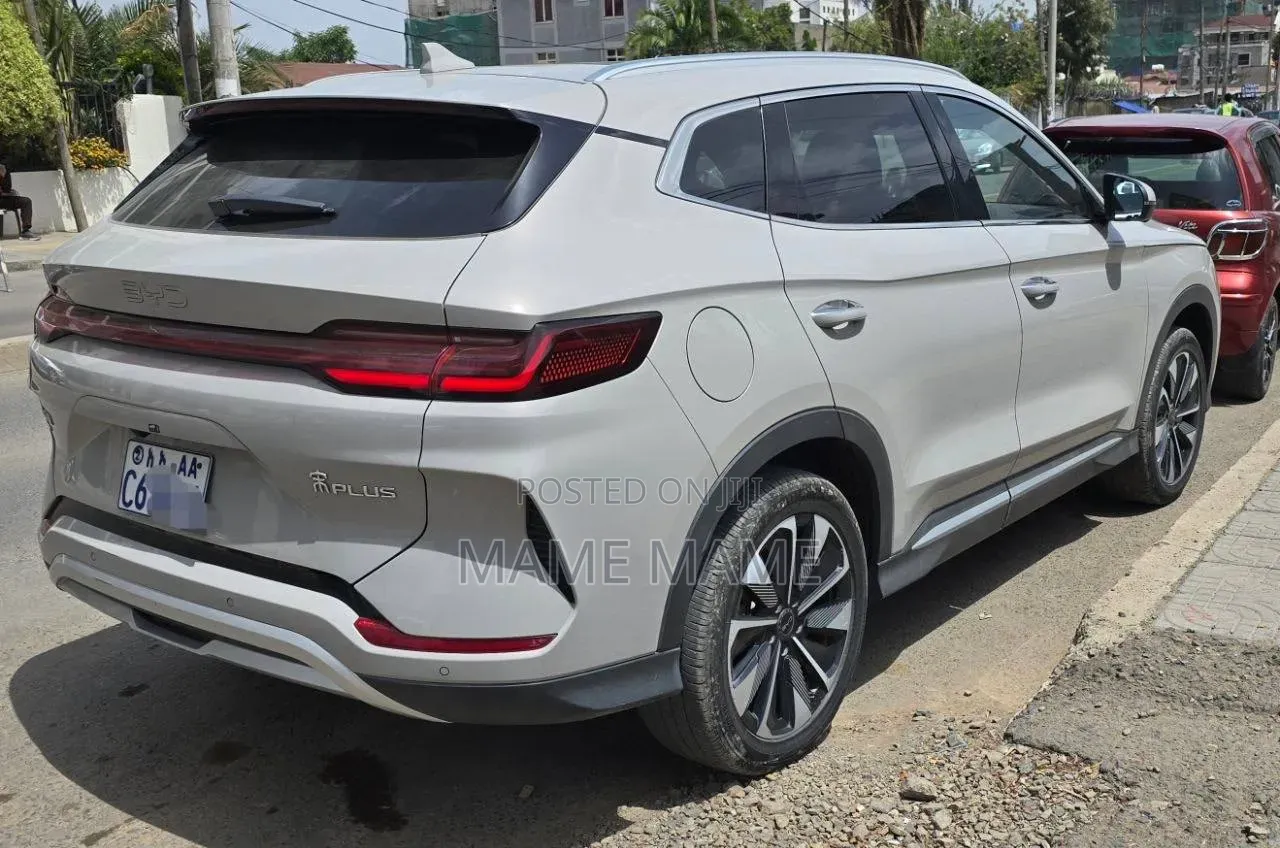 New BYD Song Plus 2024 Gray